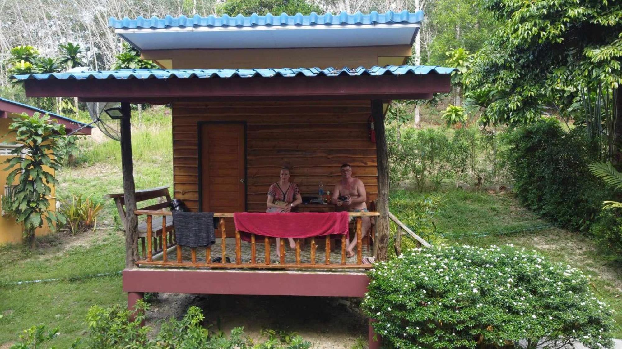 Baan Panseng Bungalow Ko Kut Exteriör bild