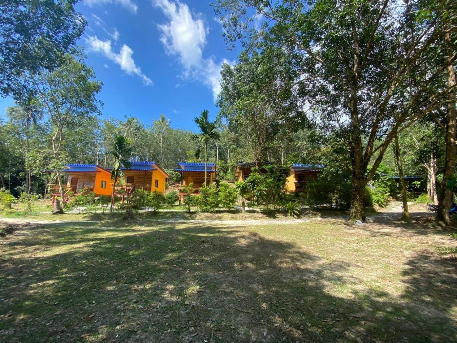 Baan Panseng Bungalow Ko Kut Exteriör bild